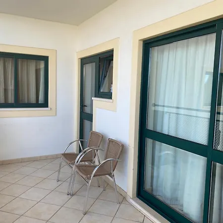 Oceanview Bliss In Retreat Over Oldtown Albufeira