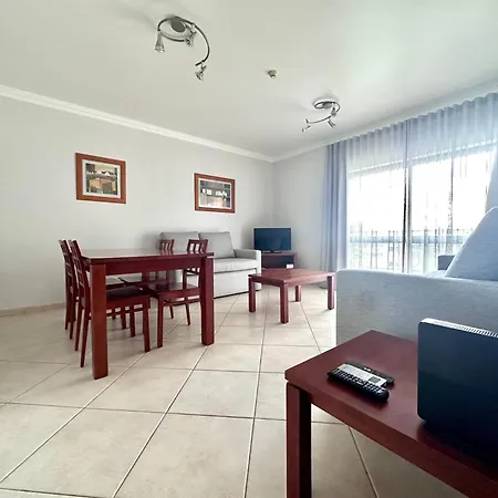 Oceanview Bliss In Retreat Over Oldtown Apartamento Albufeira